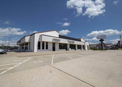 
                                	        Yukon Hills Shopping Center
                                    